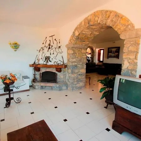 Termini-sant'agata Sleeps 10 Pool Wifi Villa *
