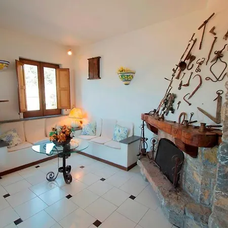 Termini-sant'agata Sleeps 10 Pool Wifi Villa