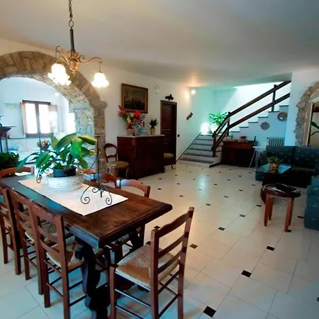 Termini-sant'agata Sleeps 10 Pool Wifi Villa Termini