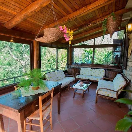 Villa Termini-sant'agata Sleeps 10 Pool Wifi *
